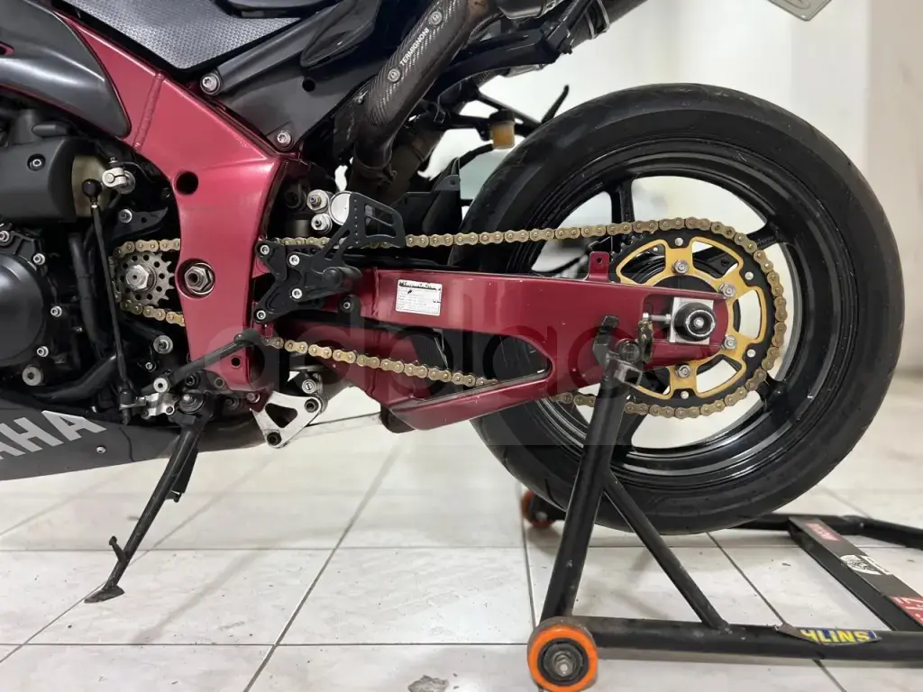 Shitet ose Nderrohet Yamaha R1 Big Bang (2011)