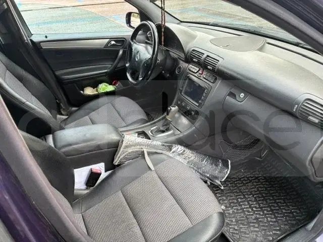 Mercedes-Benz C-Class W203 2001