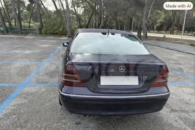 Mercedes-Benz C-Class W203 2001