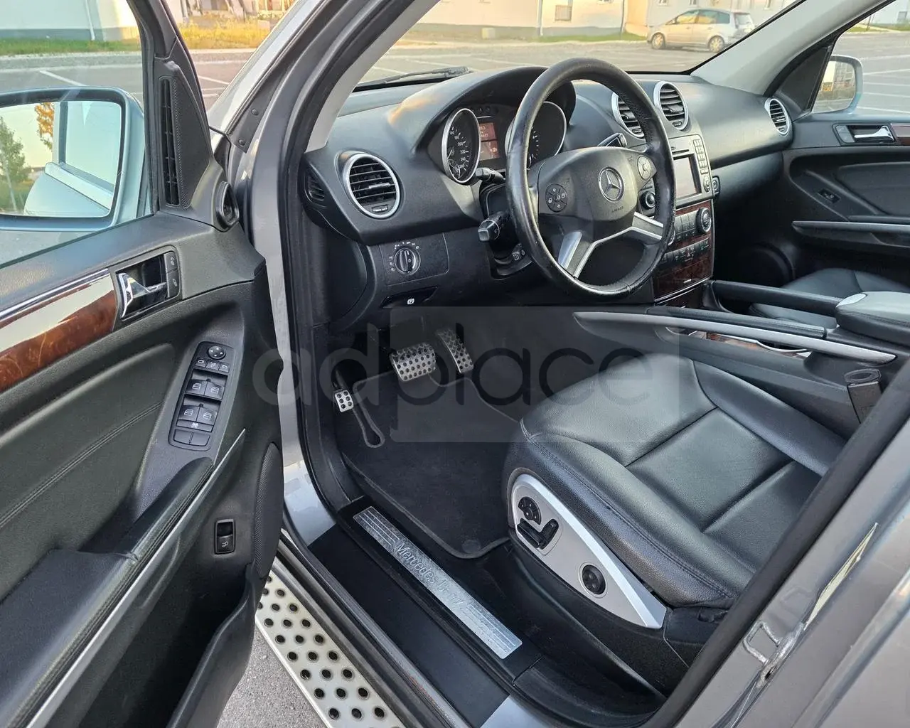 Mercedes-Benz 2011