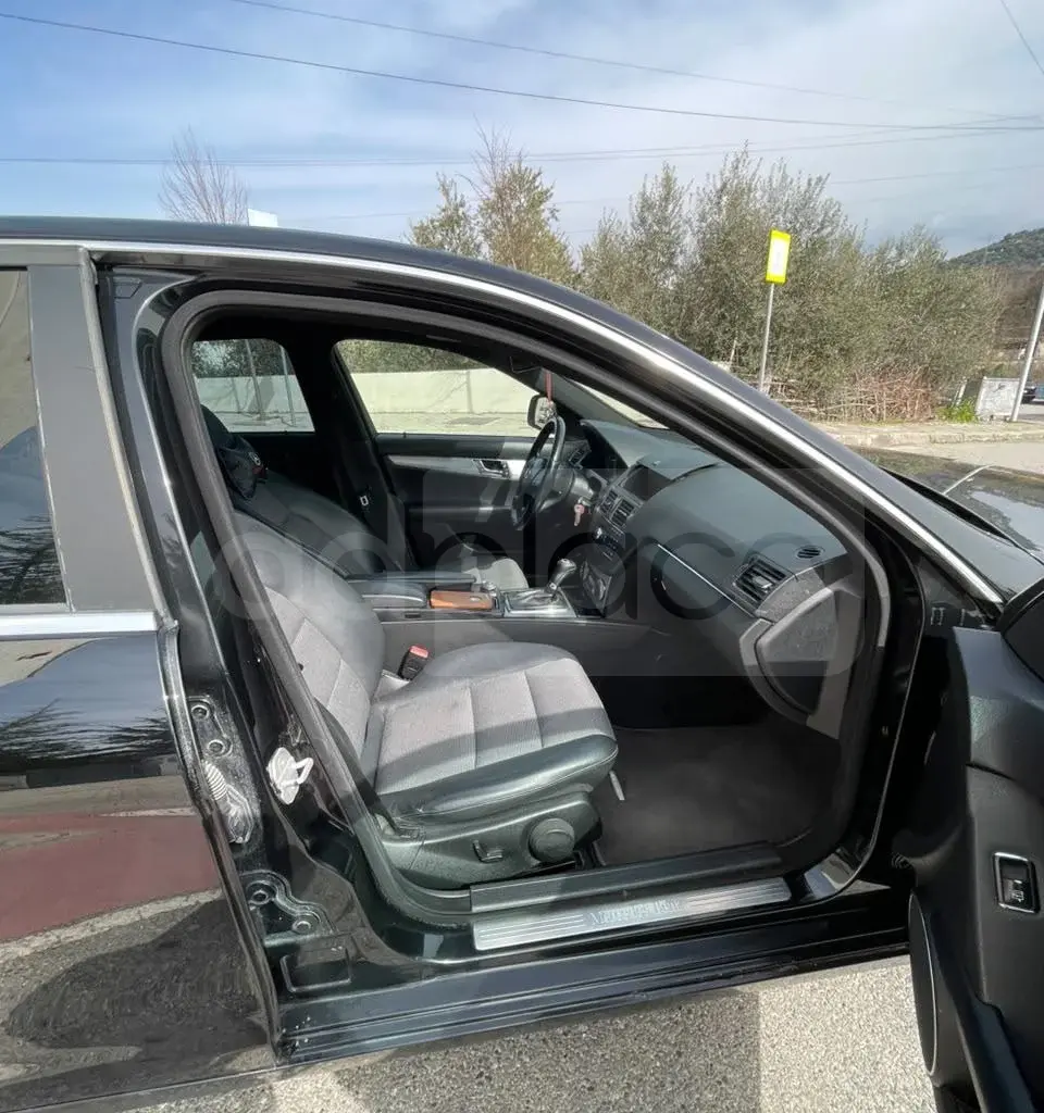 Mercedes-Benz C-Class W204 2009