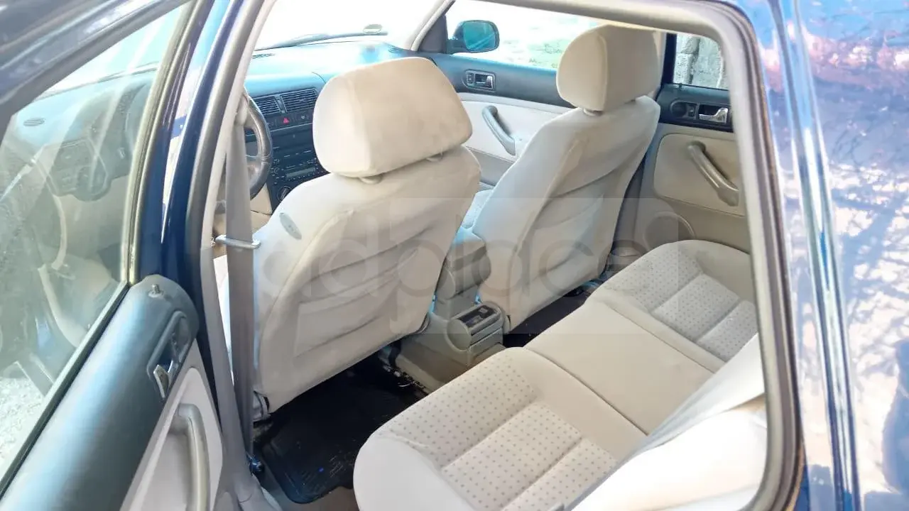 Volkswagen Golf I 2000