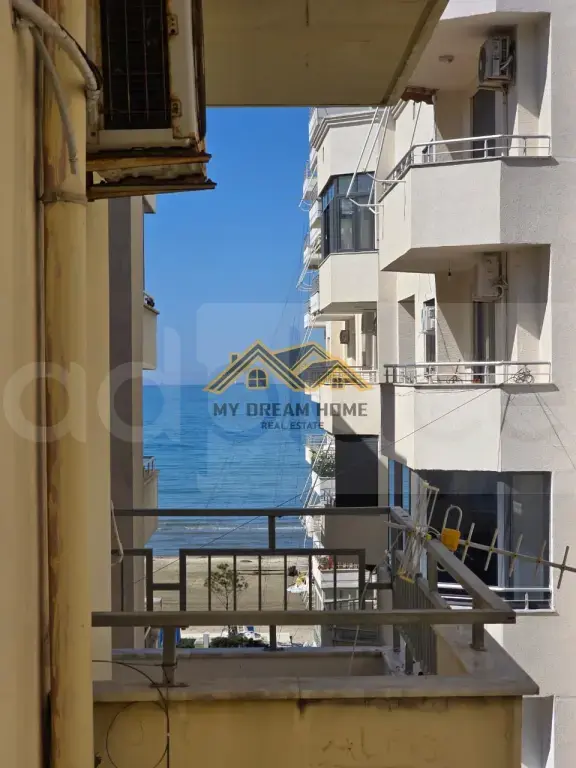 Apartament 1 room 61m² 4 floor