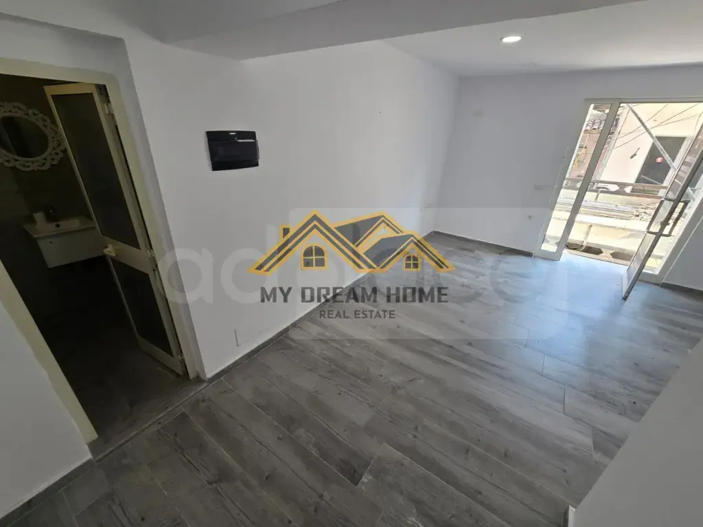 Dhoma  30m² 1 floor