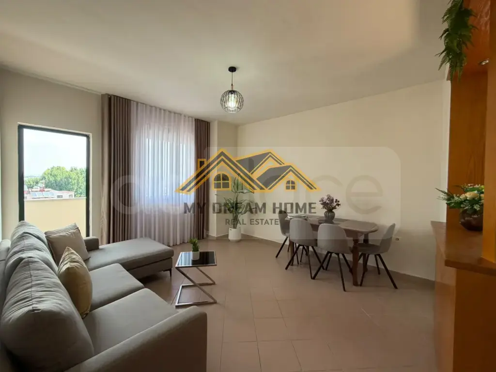 Apartament  100m² 4 floor
