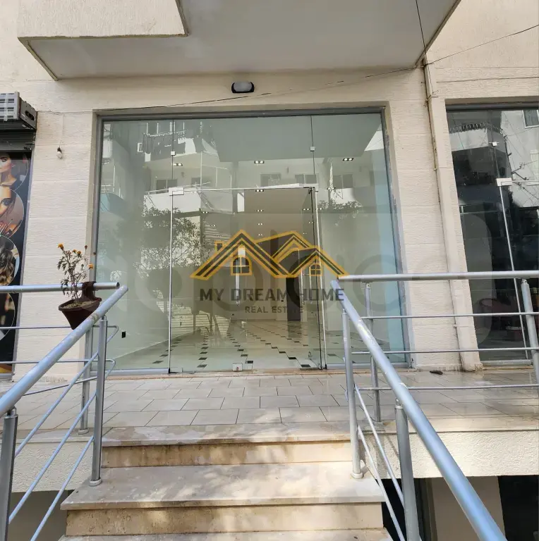 Pasuri të palujtshme komerciale  75m² 1 floor