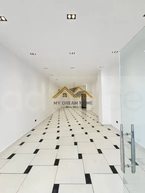 Pasuri të palujtshme komerciale  75m² 1 floor