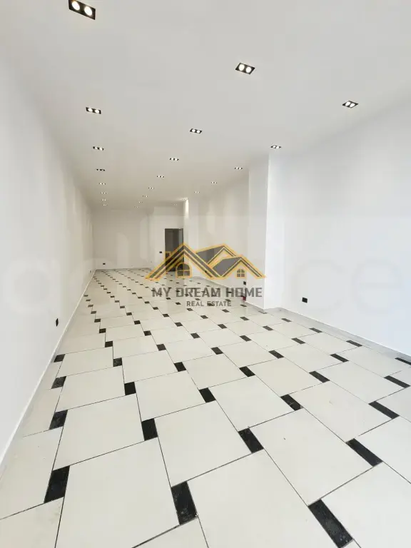 Pasuri të palujtshme komerciale  75m² 1 floor