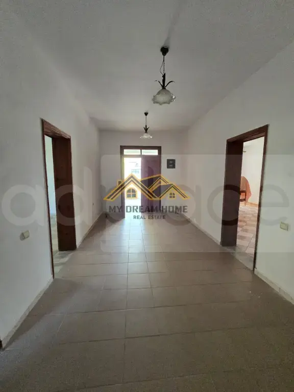 Shtëpi  462m²