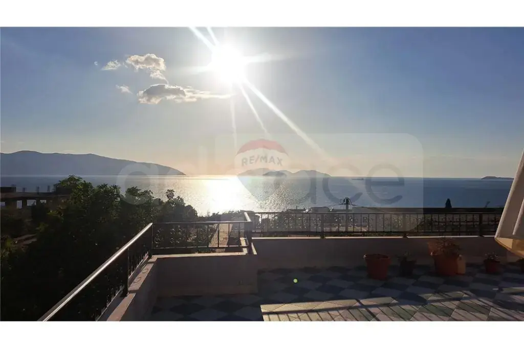 Vilë  250m²