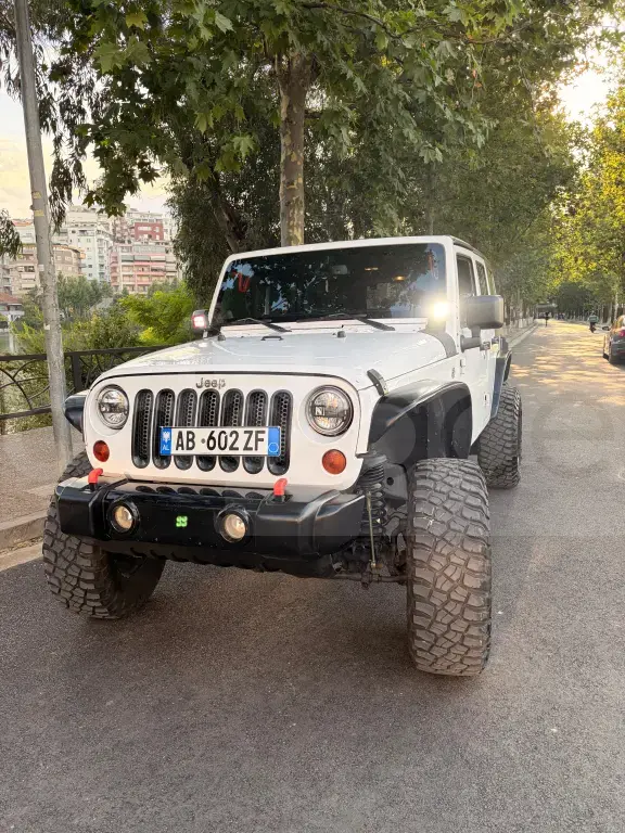Jeep Wrangler JL  2013, 180 000 km