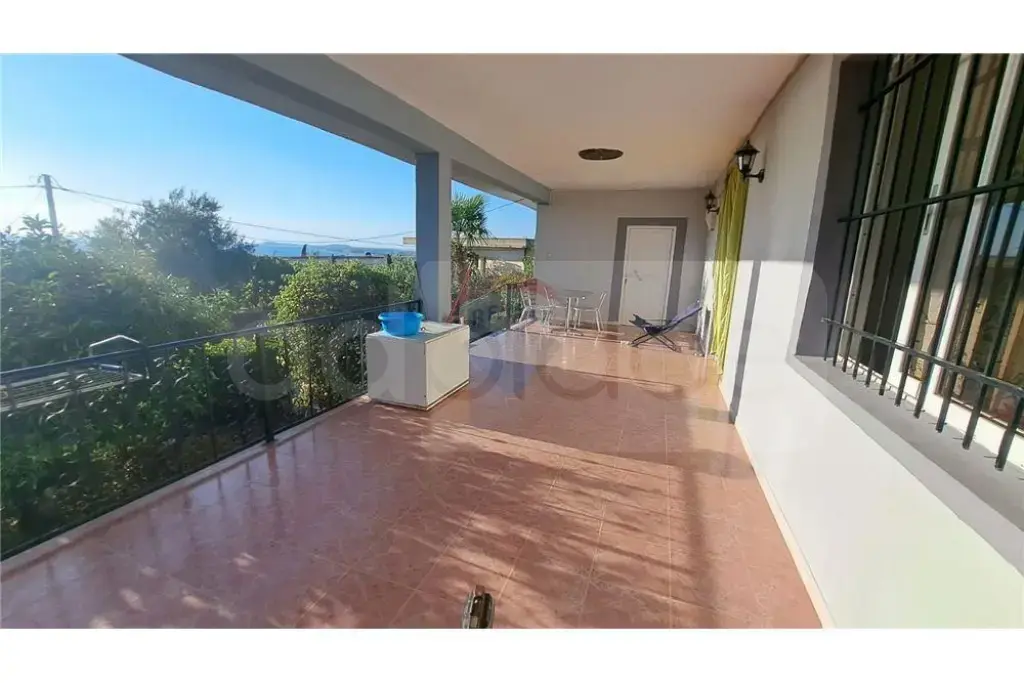 Vilë  250m²