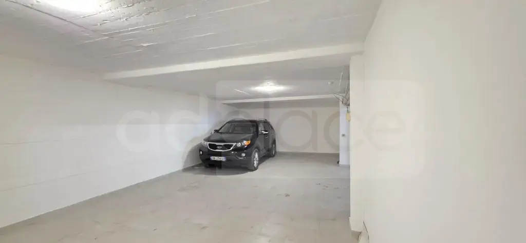 Garazh  80m²