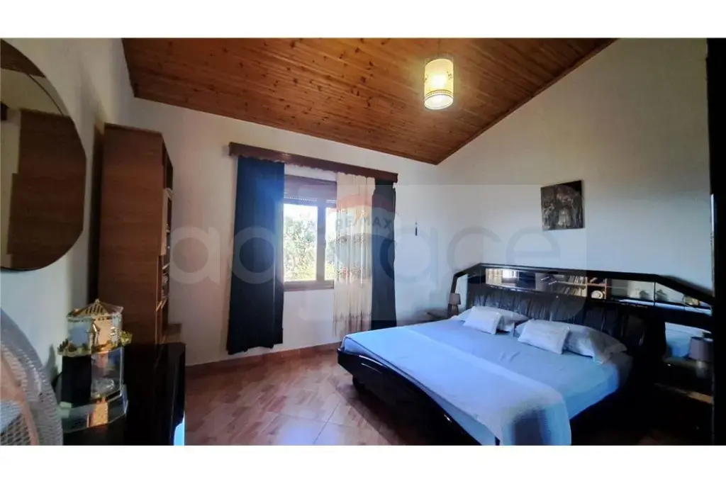 Vilë  250m²