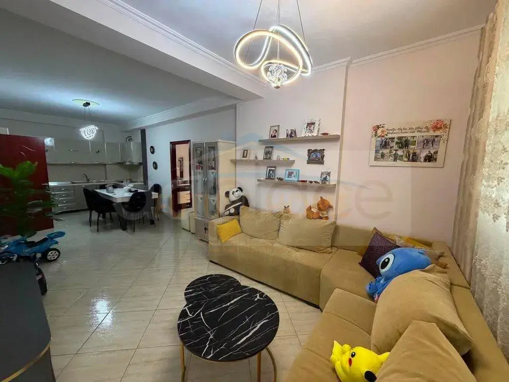Apartament  99.68m² 5 floor