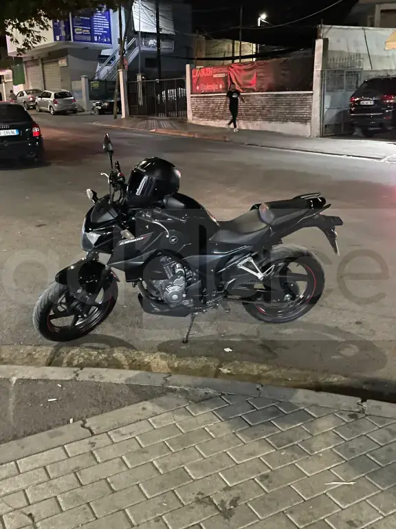 Honda CB300F 3.6 Lekë i diskutueshem