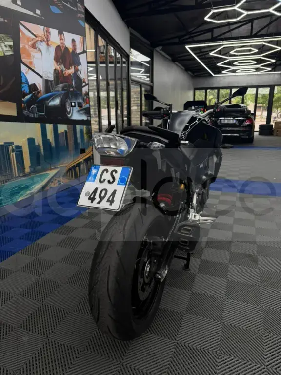 BMW F900R Triple Black