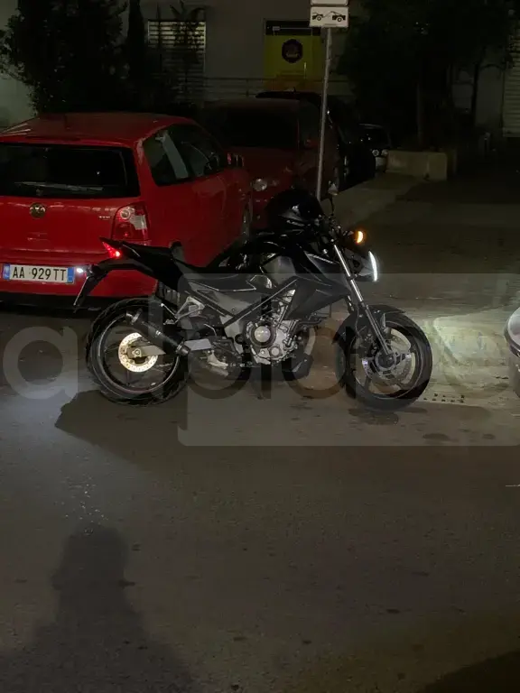 Honda CB300F 3.6 Lekë i diskutueshem