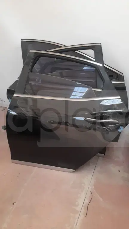 Дверь задняя левая Hyundai Grandeur HG
