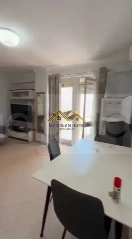 Apartment 1+2 rooms 80 m² 5 floor
