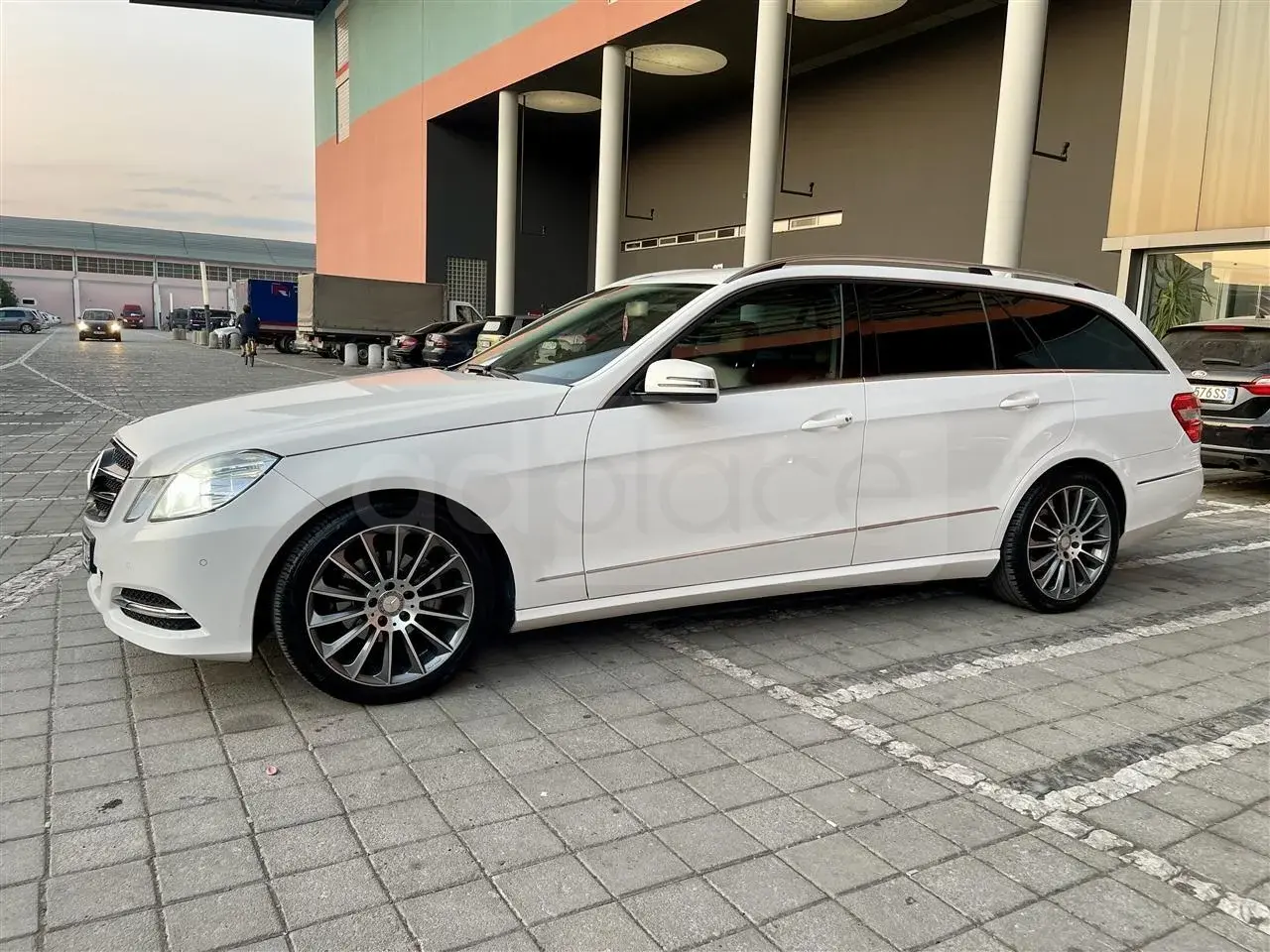 Mercedes-Benz E-Class W212 2013