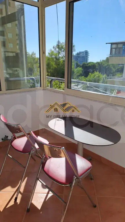 Apartament 2 dhoma 80 m² 5 kati