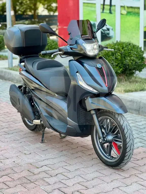 Piaggio Beverly 2022