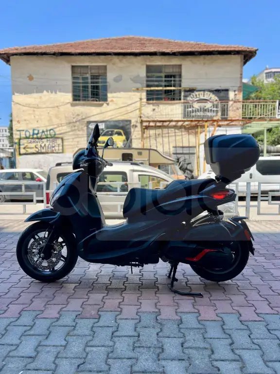 Piaggio Beverly 2022