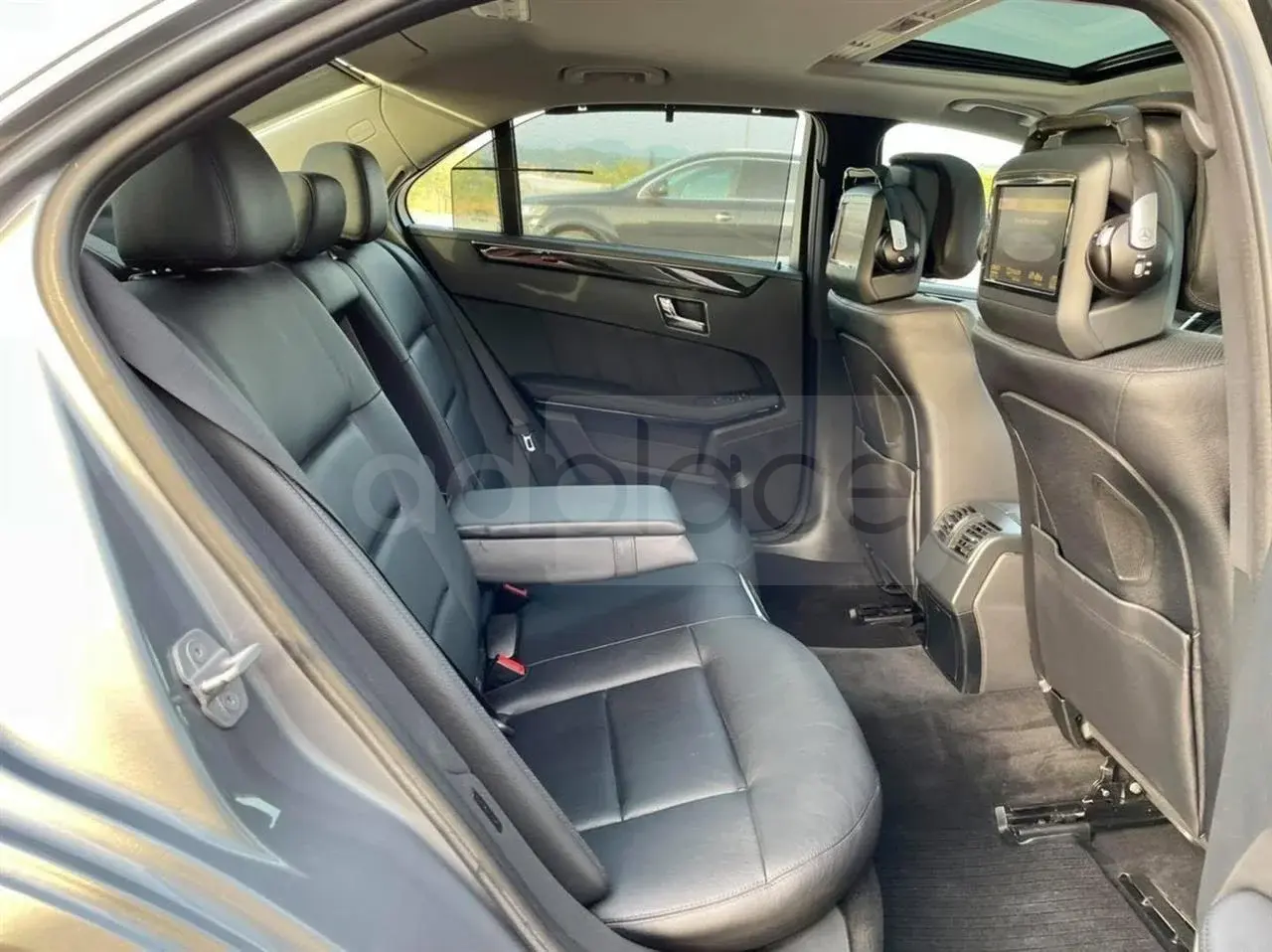 Mercedes-Benz E-Class W212, S212, C207, A207 2010