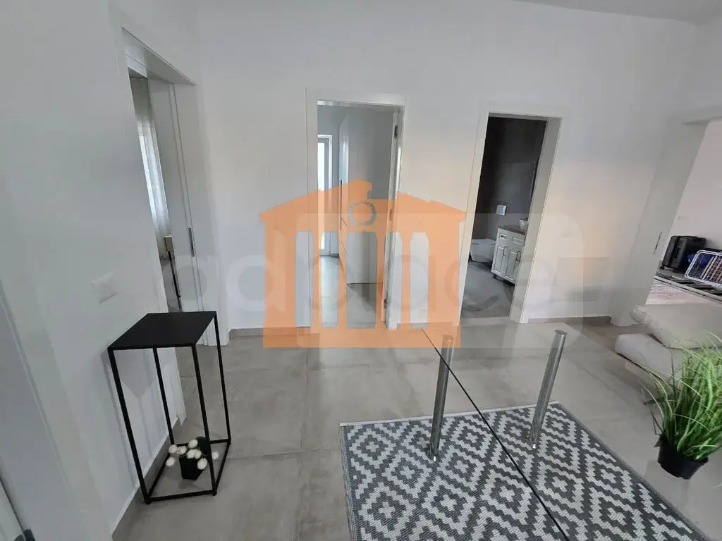 Shtëpi 392 m²