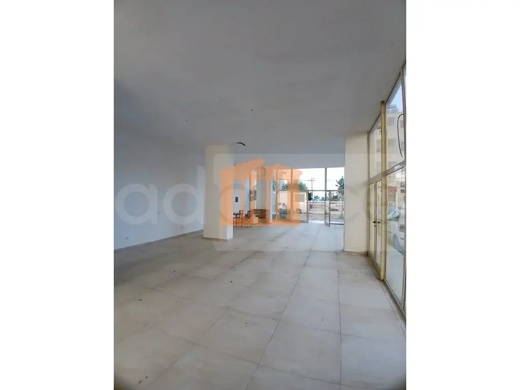 Pasuri të patundshme komerciale 100 m²