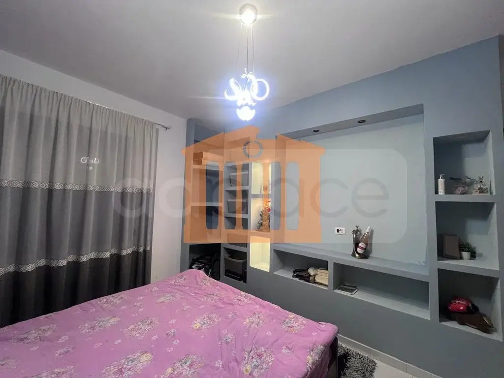 Apartament 2 dhoma 2 kati