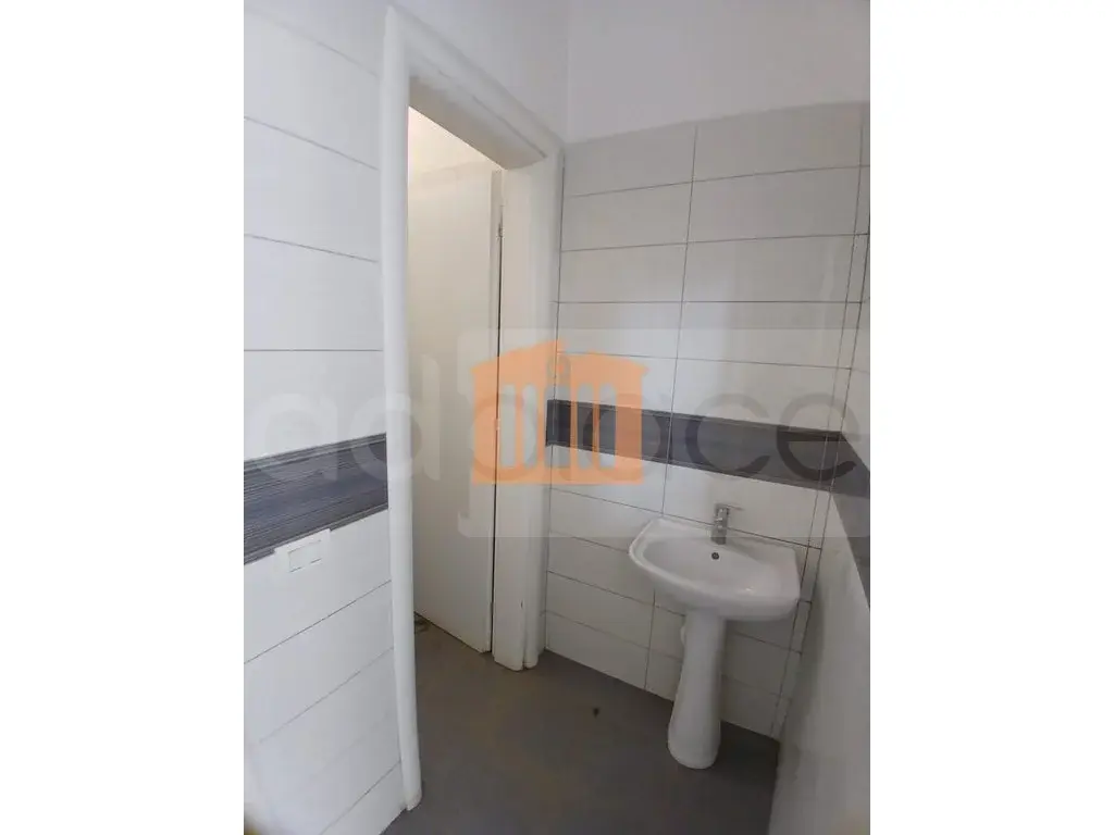 Pasuri të patundshme komerciale 100 m²