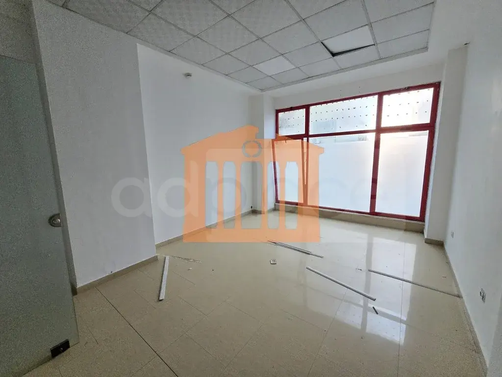 Pasuri të palujtshme komerciale 98 m² 2 kati