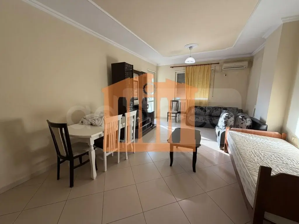 Apartament 2 dhoma 4 kati