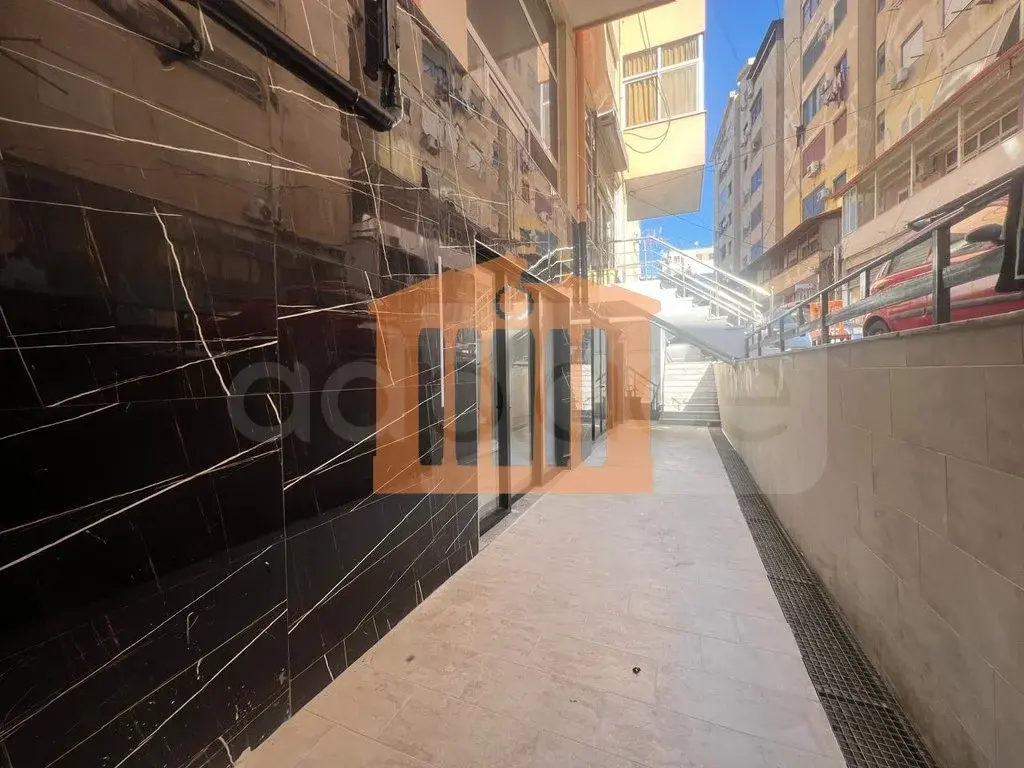 Pasuri të palujtshme komerciale 54 m²