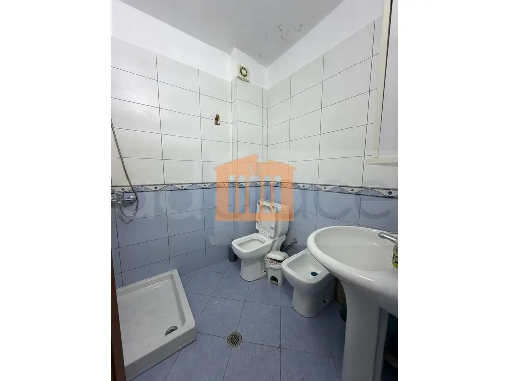 Apartament 2 dhoma 73 m² 4 kati