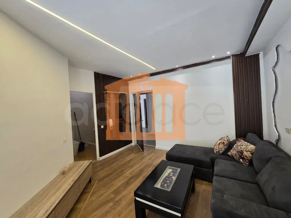 Apartament 42 m² 6 kati