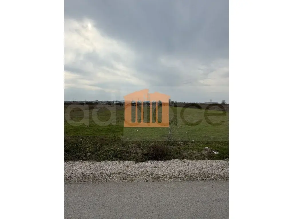 Parcela toke 6700 m²