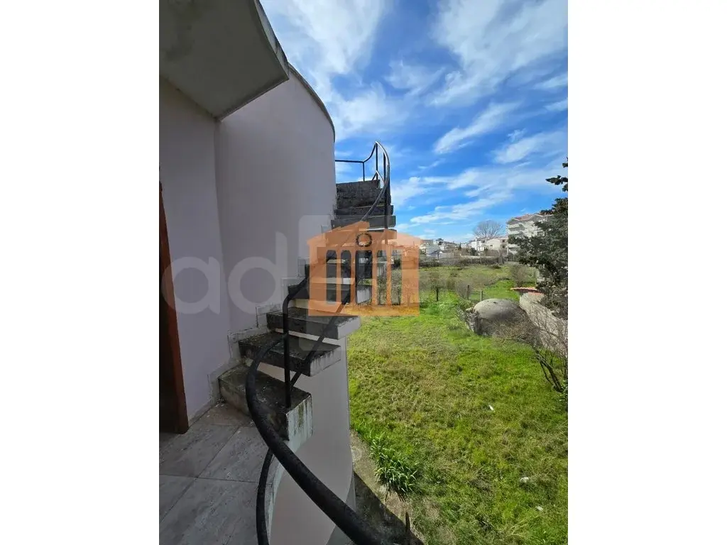 Shtëpi 264 m²