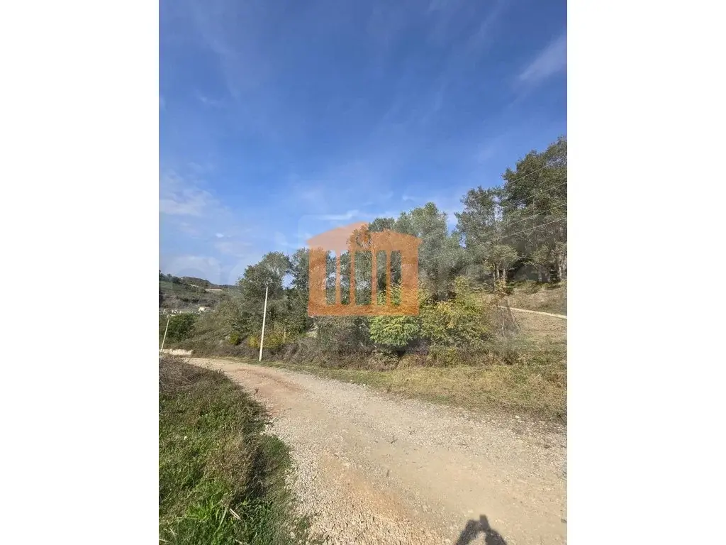 Parcela toke 300 m²