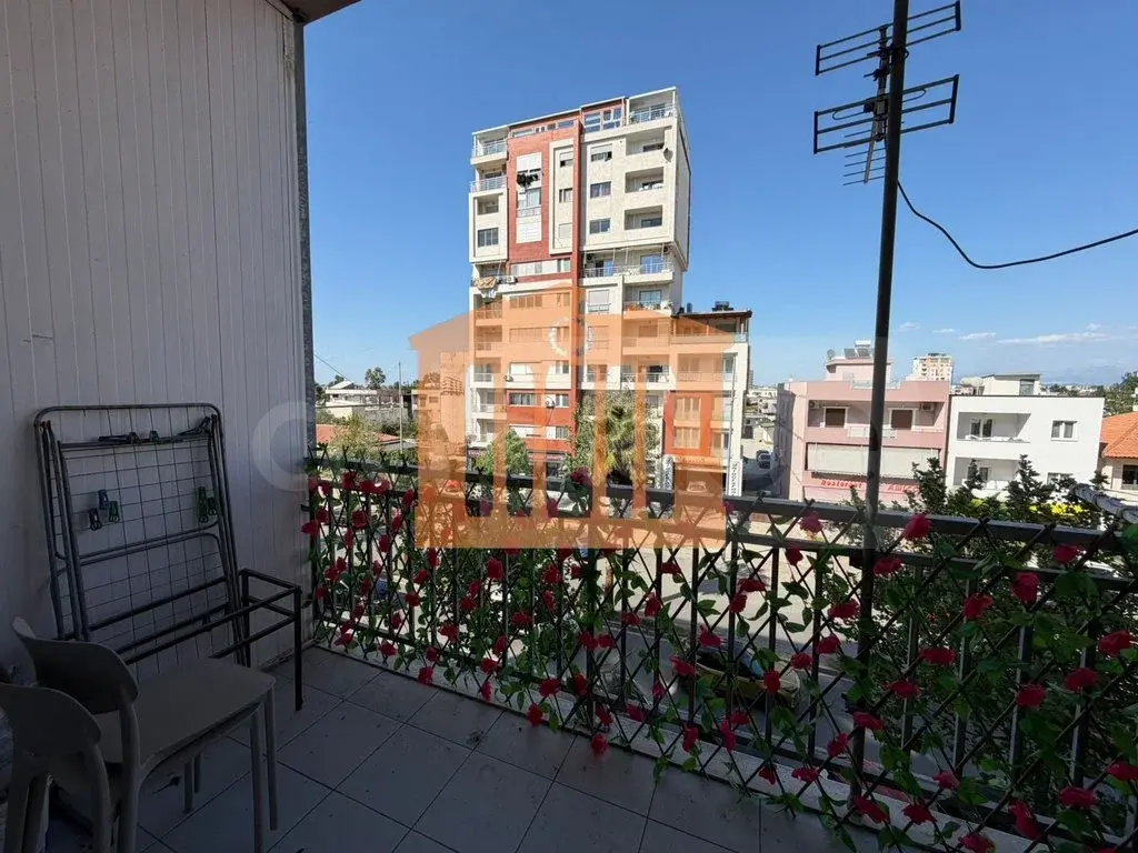 Apartament 2 dhoma 3 kati
