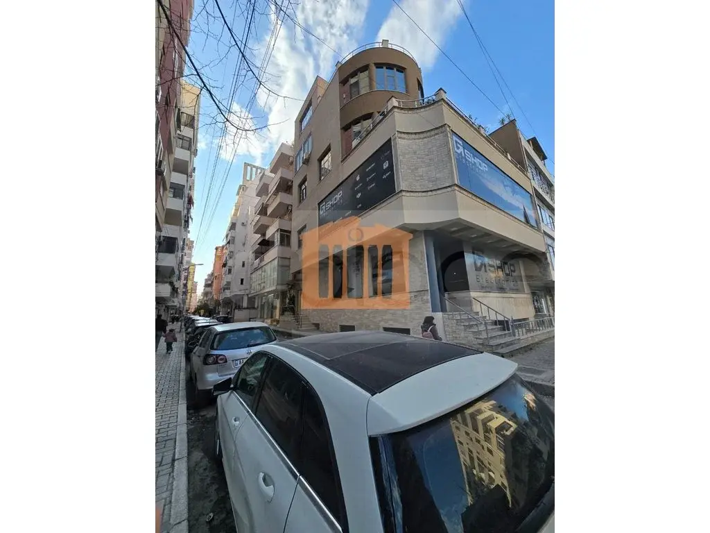 Garazh 154 m²