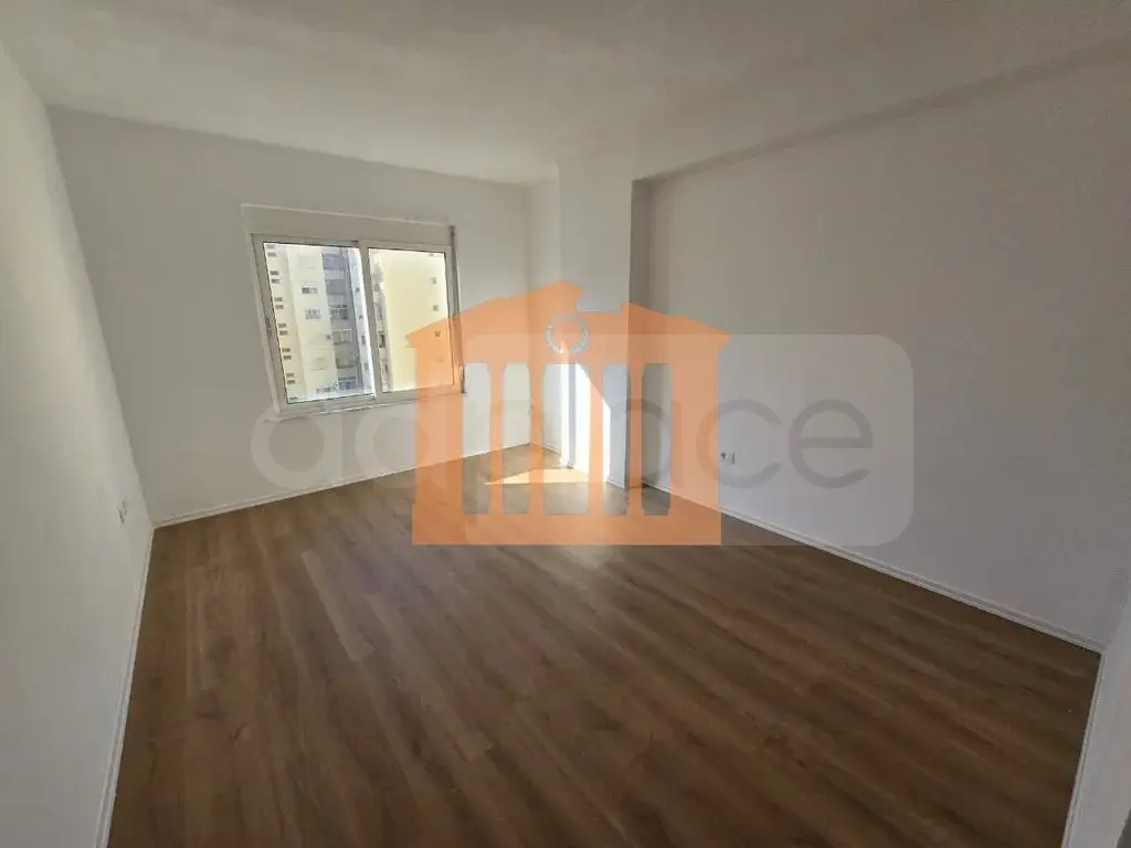Apartament 74 m² 6 kati