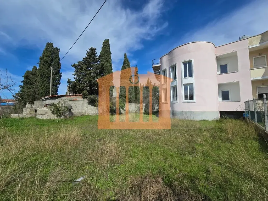 Shtëpi 264 m²