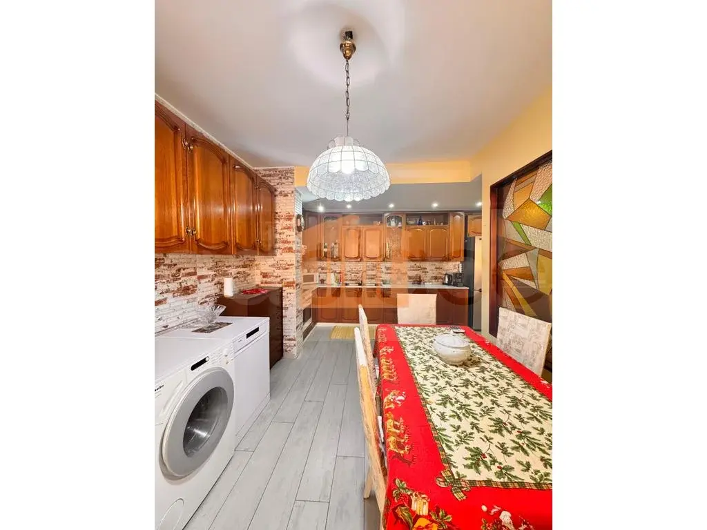Apartament 193 m² 9 kati