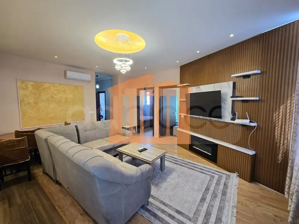 Apartament 4 dhoma 95 m² 2 kati