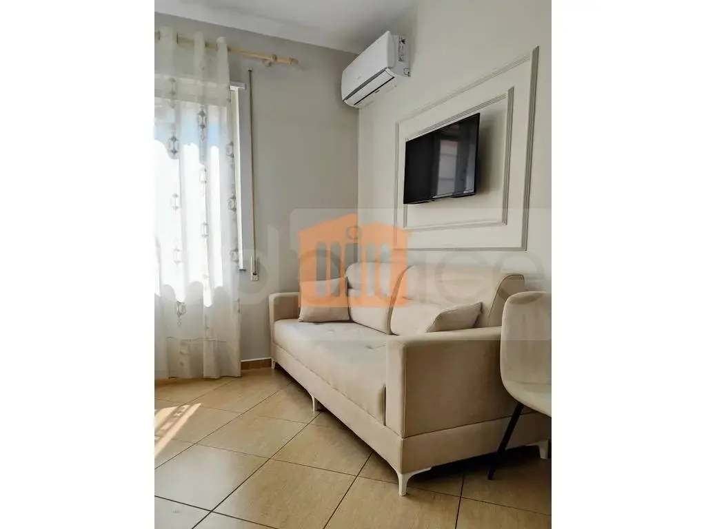 Apartament 2 dhoma 27 m² 3 kati