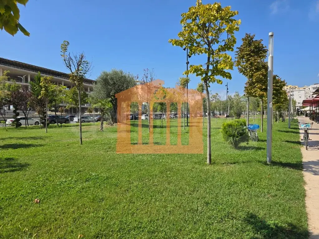 Pasuri të palujtshme komerciale 30 m²
