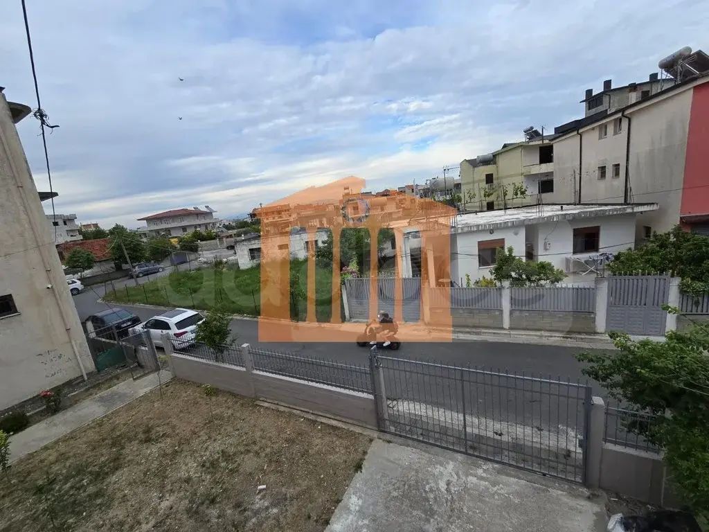 Shtëpi 471 m²
